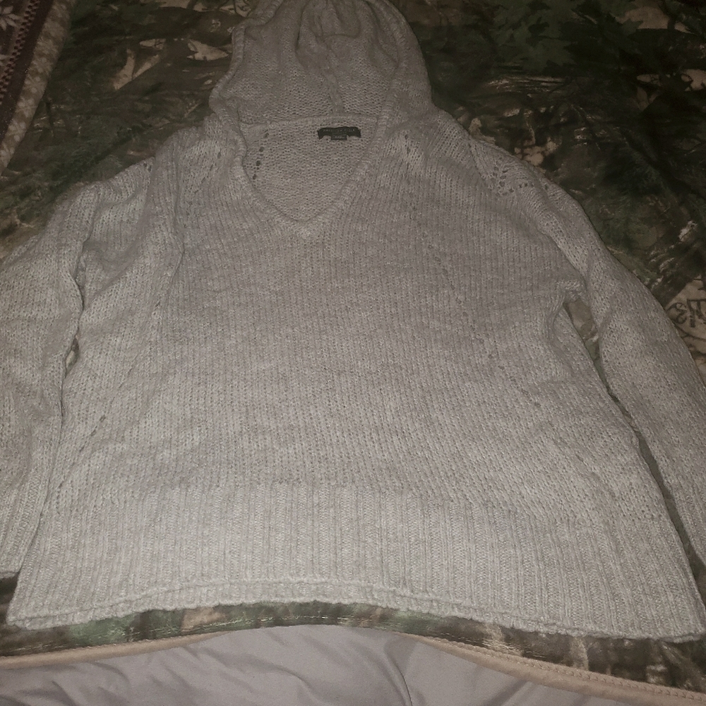 Hooded sweater